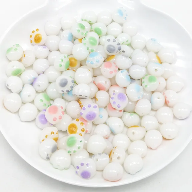 20 sztuk 11mm Kawaii łapy kota koraliki akrylowe Cartoon pazur koraliki dystansowe do tworzenia biżuterii bransoletka naszyjnik Handmade akcesoria rzemieślnicze