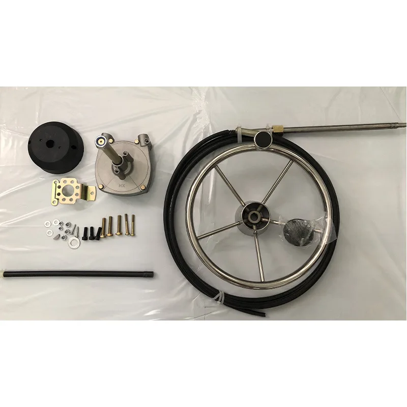 

Marine three-tooth planetary gear steering system