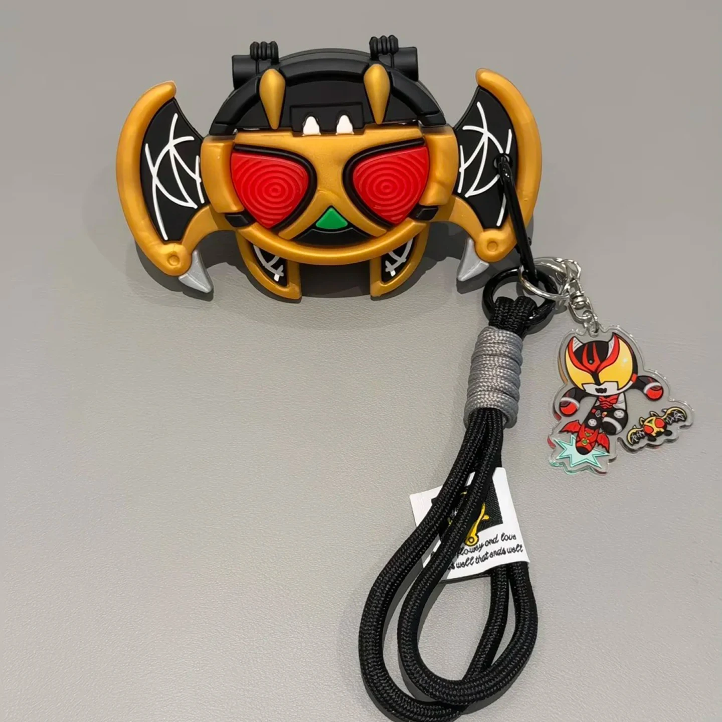 Anime Kamen Rider Kiva Bat Adatto Airpods1/2/4 Custodia per auricolari Custodia protettiva Luce notturna Custodia per auricolari in silicone antigoccia