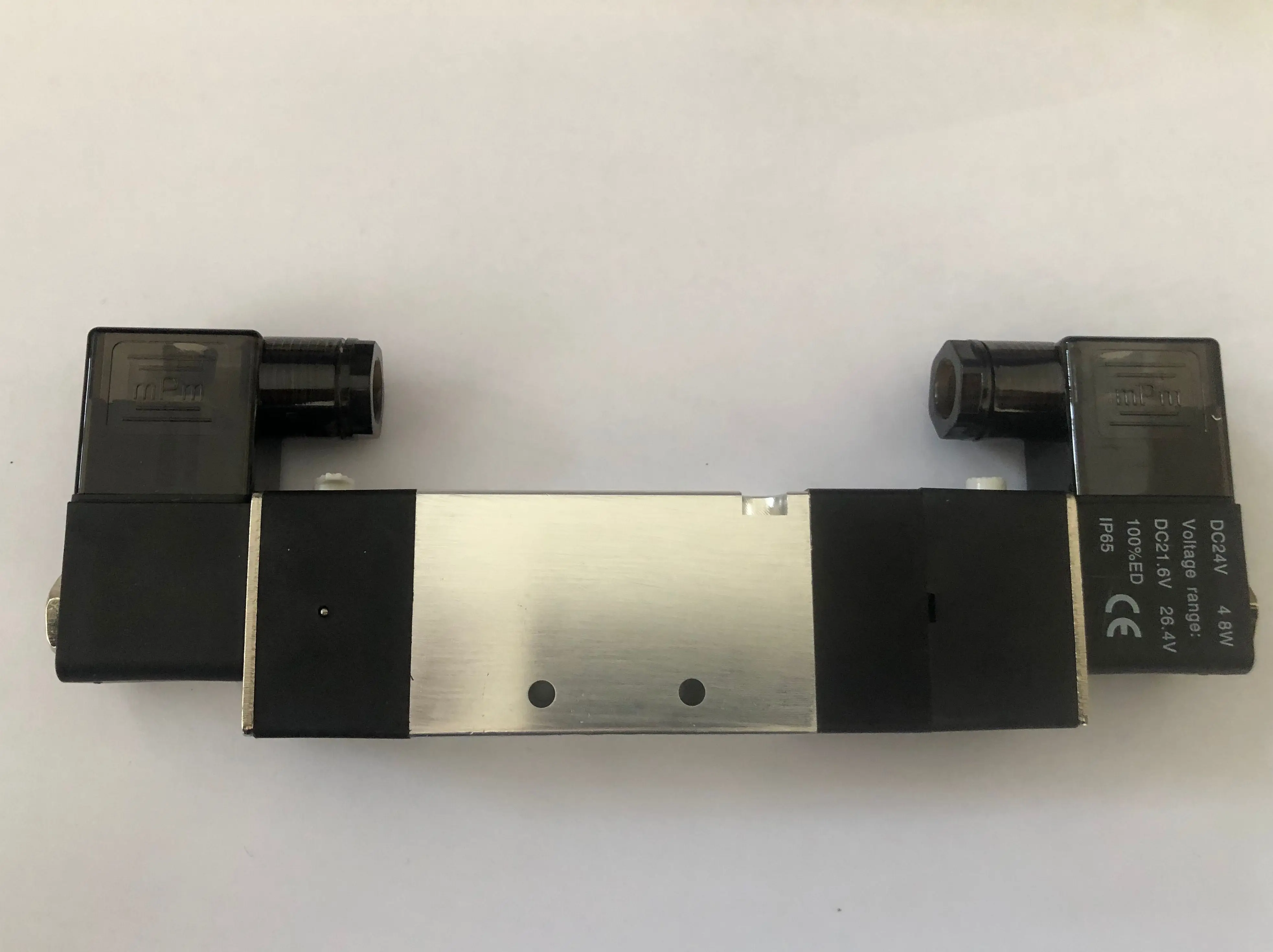 4V330C-10 5Way 3Position Dual Solenoid Pneumatic Air Valve 3/8" BSPT DC12V DC24V AC110V AC220V