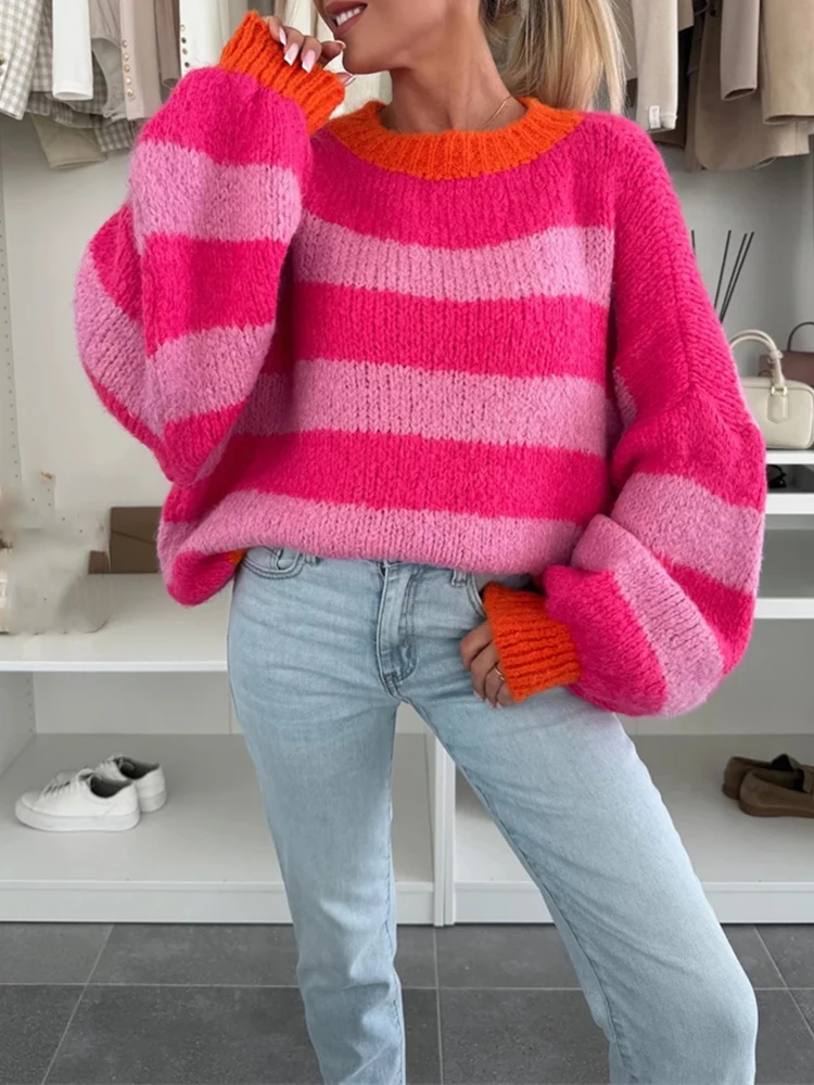 เสื้อสเวตเตอร์ลำลองลายทางพิมพ์ลายปะติด แฟชั่นฤดูใบไม้ร่วงฤดูหนาว เสื้อสเวตเตอร์อุ่นๆ คอกลม แขนยาว ถักนิตติ้ง สำหรับผู้หญิง