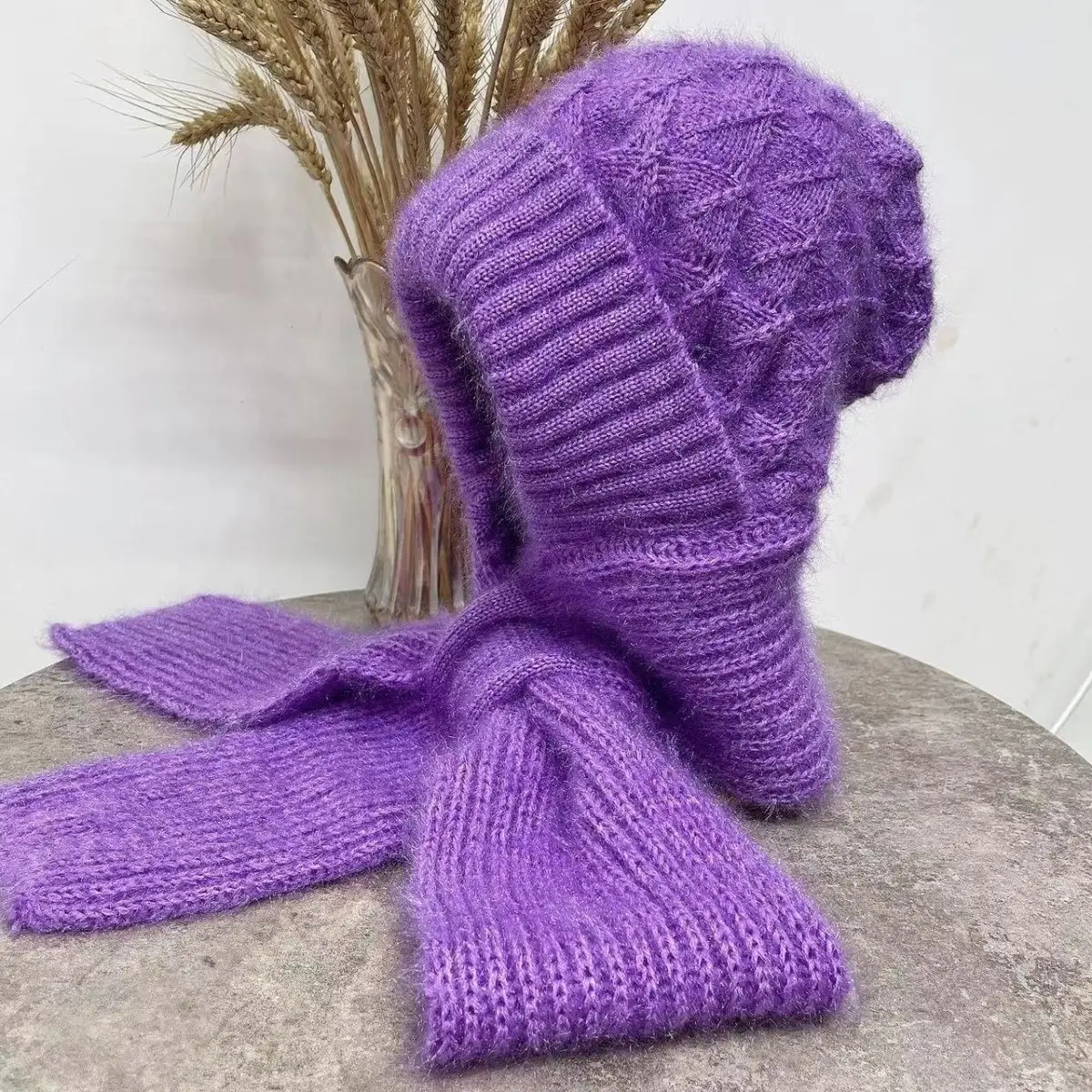 Squirrel Velvet Double Layer Knitted Phoenix Tail Flower Conjoined Scarf Wind and Snow Cap Cold Proof and Thickened