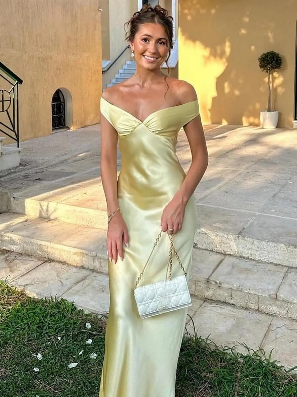 

Off The Shoulder Satin Prom Dresses for Women Pleated Backless Long Formal Evening Party Gown