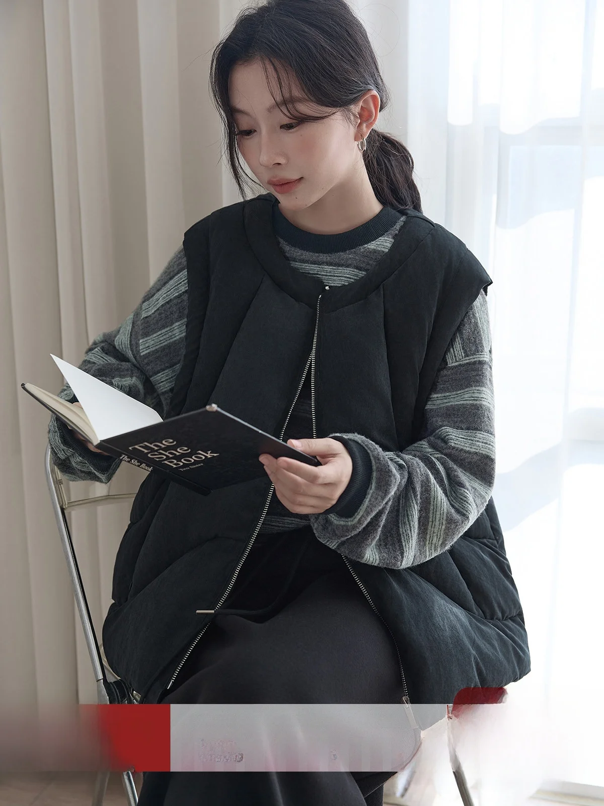 

HUIXI Women's Fleece Vest Spring 2026 New Style Splicing Design Versatile Layering Top Commute Style round Neck Zipper Closure