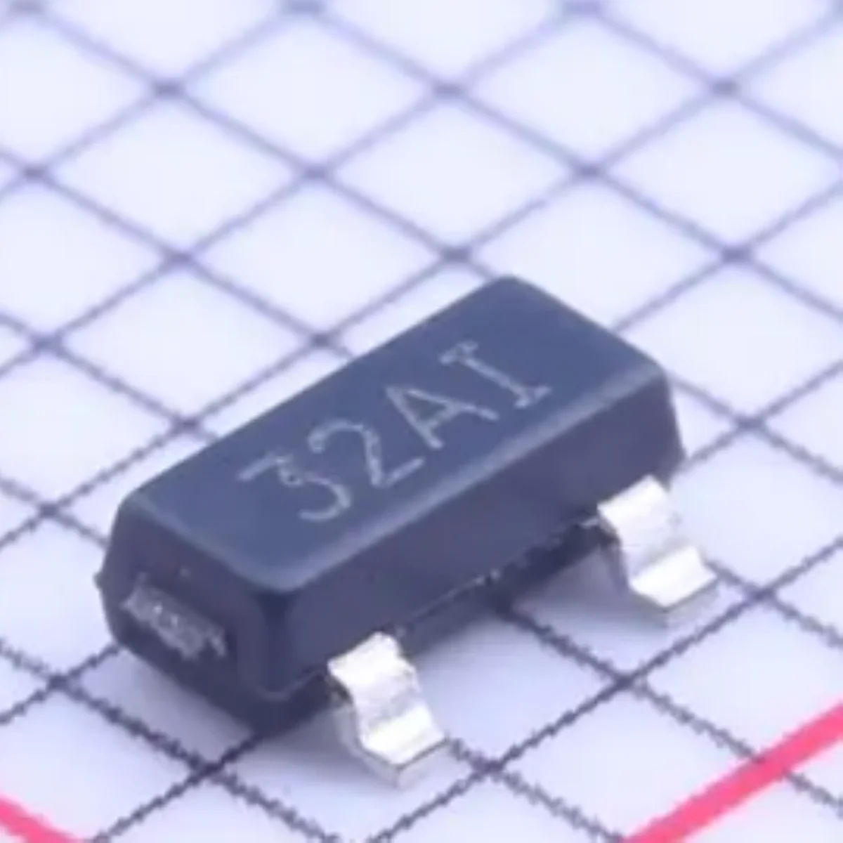 TL432AIL3T Marking 32AI SOT23-3 TO236 NEW Original Voltage Reference Chip Adjustable 100mA ±1% 2.495V~36V 0.1A IC VREF SHUNT ADJ
