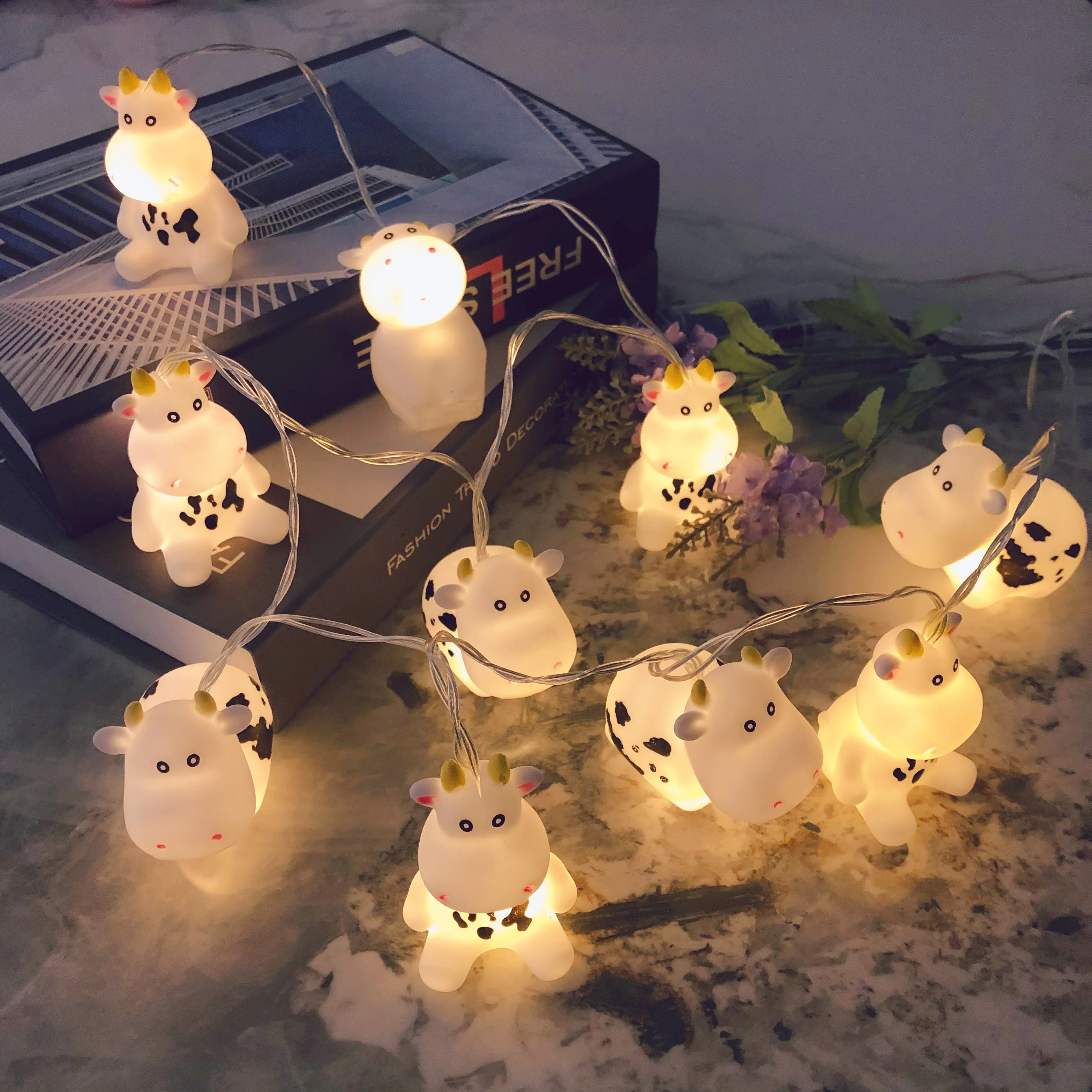 1.65m Cute Cow String Lights 10 LEDs Warm White Battery Powered Fairy Light Nursery Bedroom Christmas Party Home Decor Gift