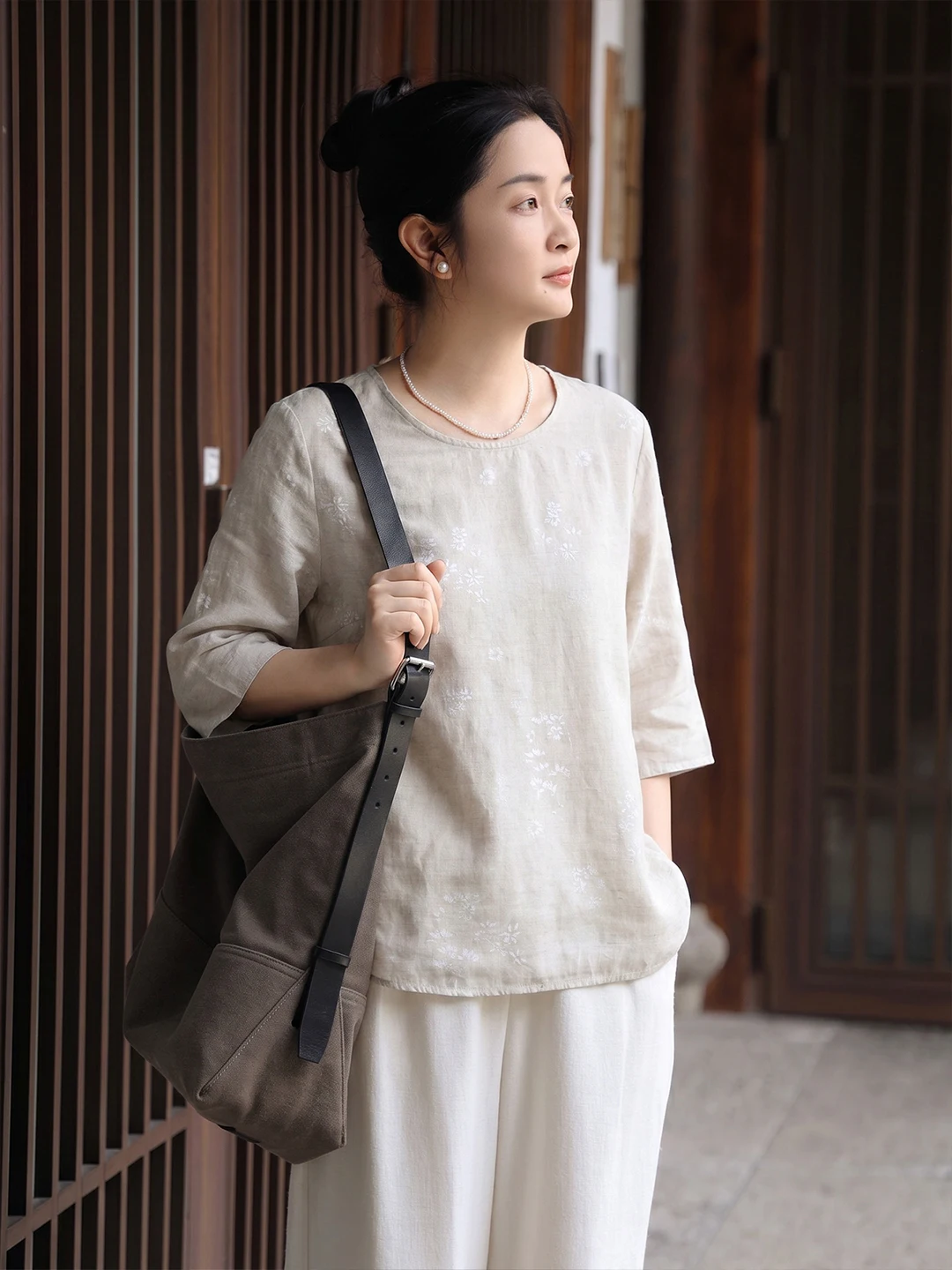 

Han Hanflax Women's Short Sleeve T-Shirt Embroidered mid Sleeve Casual Style Chinese National Style Slimming Straight Cut Shirt