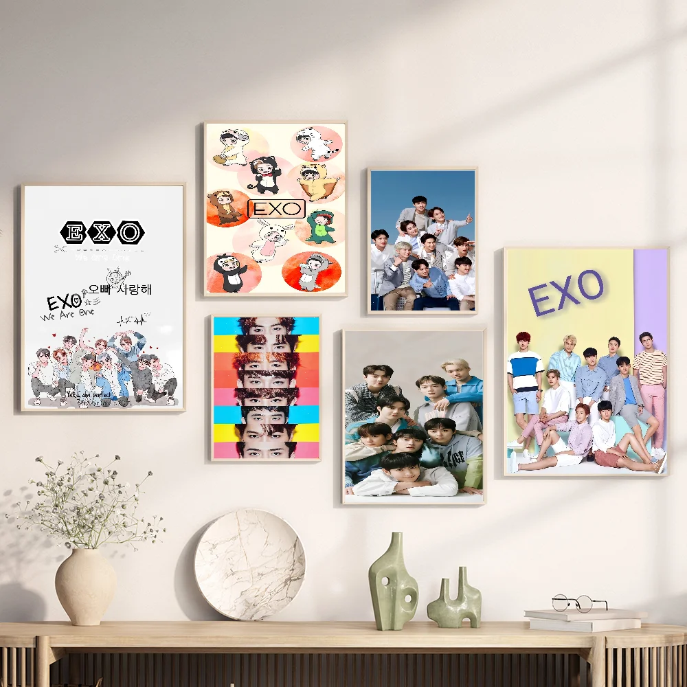 ملصقات EXO Anime ملصق ورق أبيض لاصق يمكنك صنعه بنفسك لديكور غرفة البار والمقهى Kawaii
