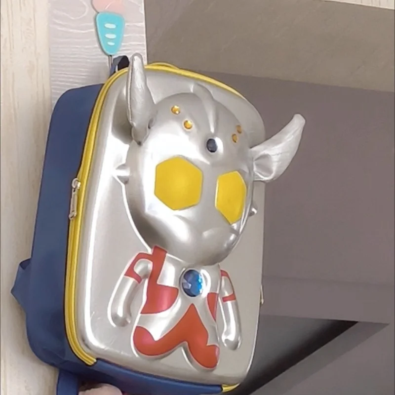 ﻿   กระเป๋าเป้สะพายหลังเด็กอนุบาลลายอัลตร้าแมนน่ารัก ปี 2025 สำหรับเด็กชายอายุ 3-6 ขวบ น้ำหนักเบา ของขวัญ ของเล่น