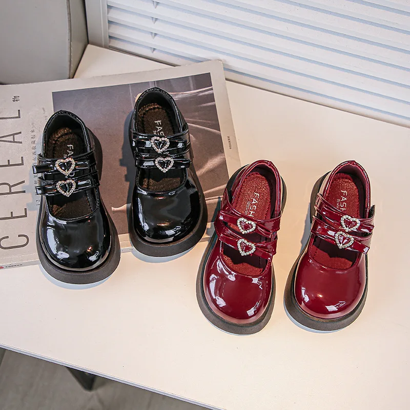 Zapato de cuero de moda, zapatos exquisitos de moda para niña, zapato de princesa cómodo y versátil Simple, zapatos planos clásicos para niños medianos y grandes