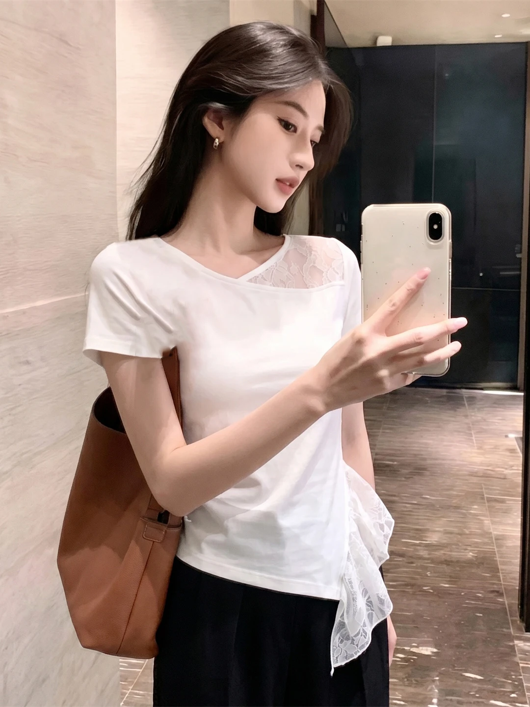 

Elegant Lace Splice White Short Sleeve T-Shirt Women's Summer Slimming Top Versatile Straight Cut Commute Style Korean Fashion
