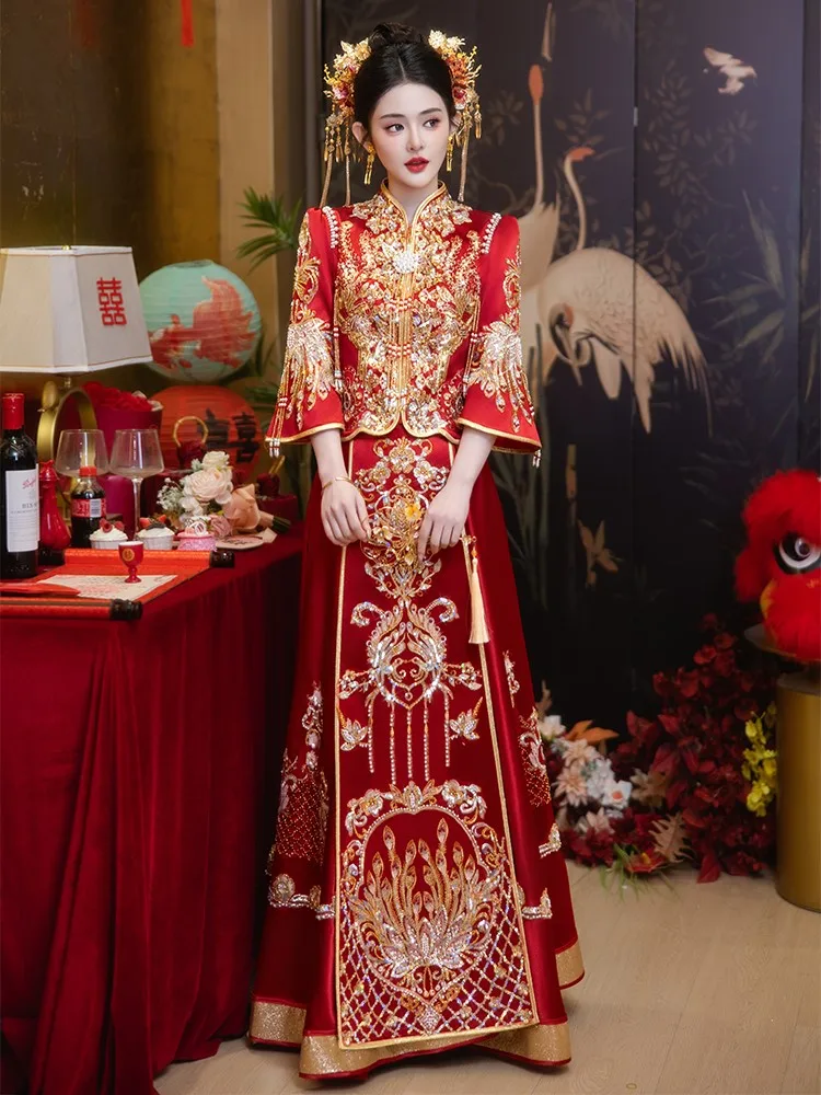 

New large-sized Chinese-style wedding dress toasting and