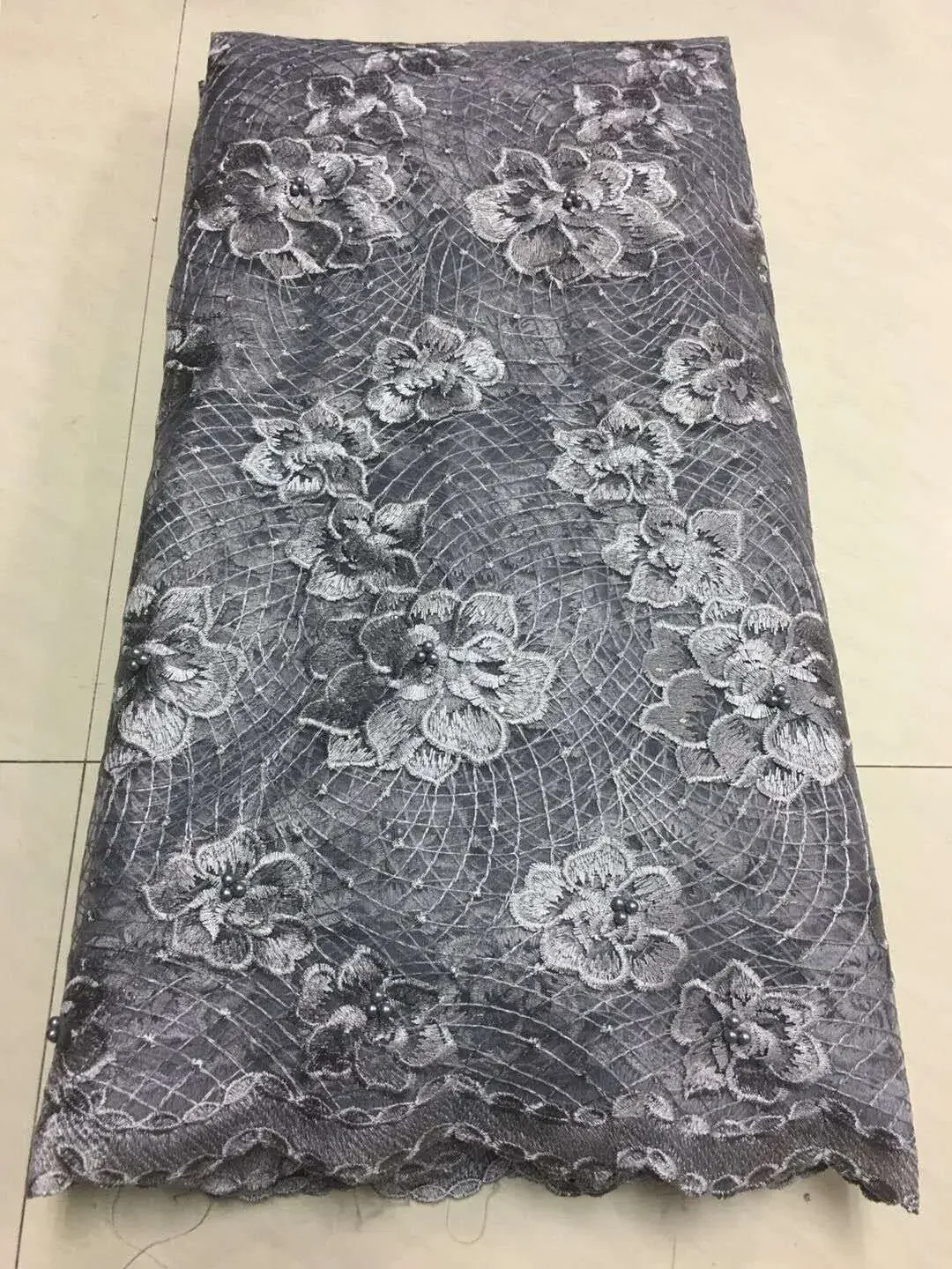 

Gray French Mesh Embroidery Fabric Tissu Mariage High Quality Women Fashion 2018 African Lace Fabric for Nigeran Wedding ZJ016
