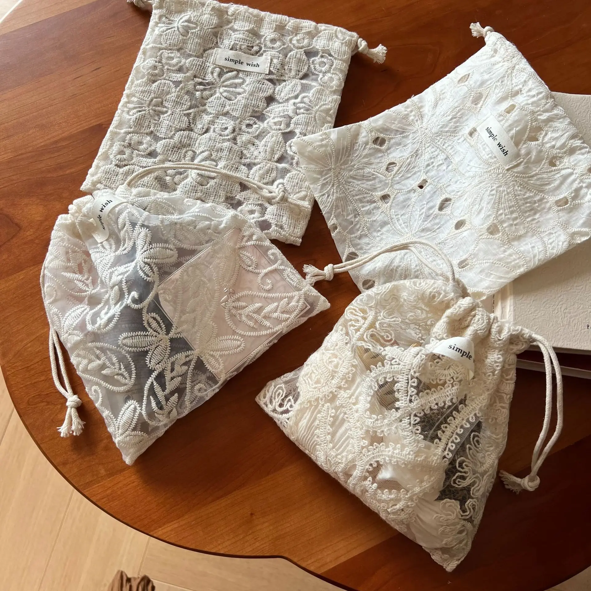 Vintage Literary Apricot Lace Embroidery Cotton Yarn Single Layer Drawstring Pouch Portable Storage Bag For Cosmetic Jewelry
