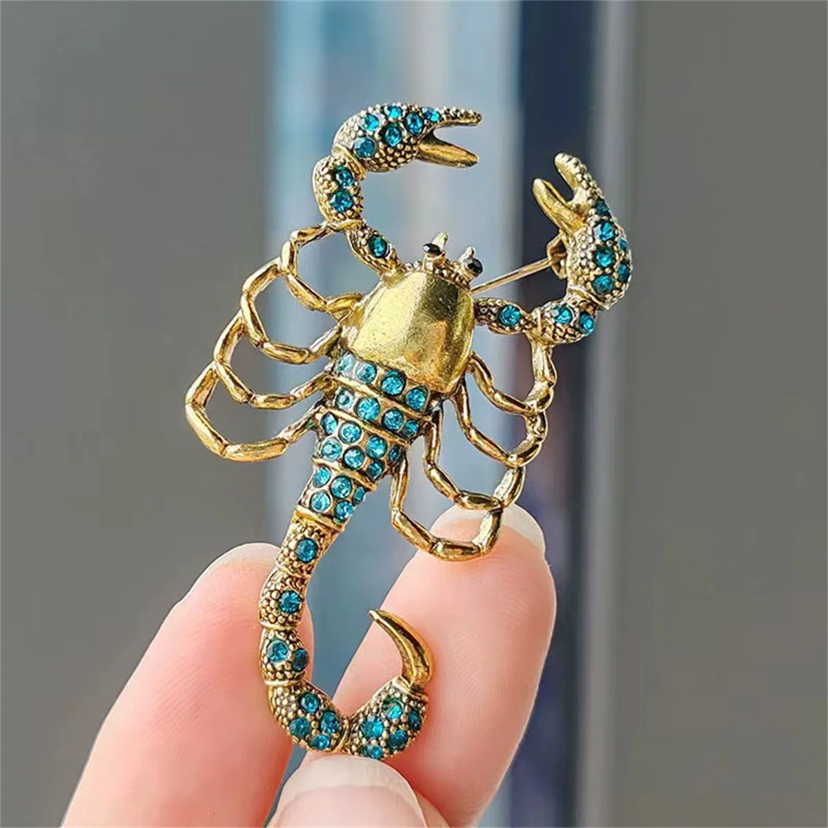 Halloween Retro Scorpion Brooch Fashion Creative Insect Pin Gothic Personalized Jewelry Accessories Party Daily Decoration Gift