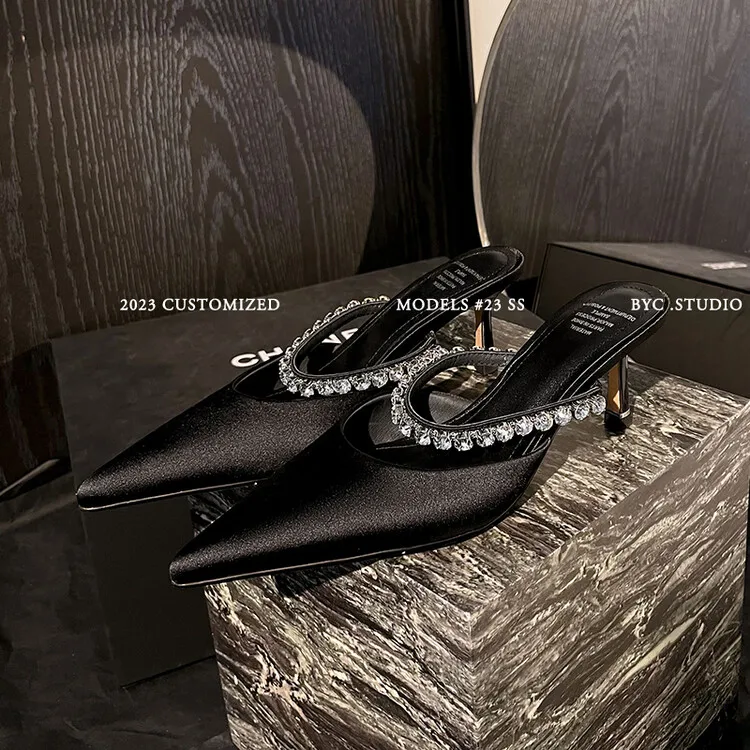 

Luxury Black Silk Women Mules Shoes Pointed Toe High Heels Spring Prom Pumps Rhinestone Strap Silver Sequined Silver Party Shoe