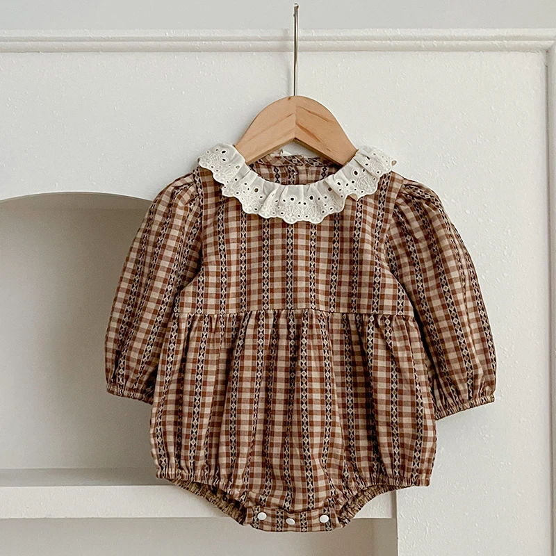 Autumn Newborn Clothes Brown Grid Romper Lace Collar Spring Baby Girl\'s One Piece Clothes Ribbon Ruffled Collar Climbing Clothes