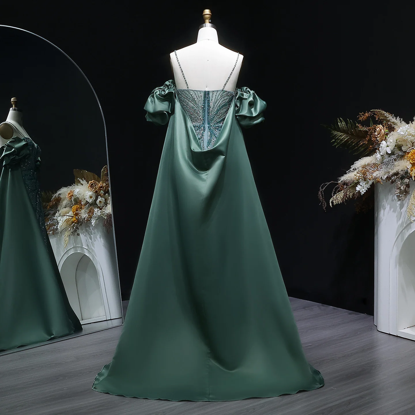 Sharon Said Elegantes Grünes Meerjungfrauenkleid mit Perlenstickerei, Schulterfrei, mit Satinumhang, Damen-Partykleid, SS157, Anpassbar – Detail 11