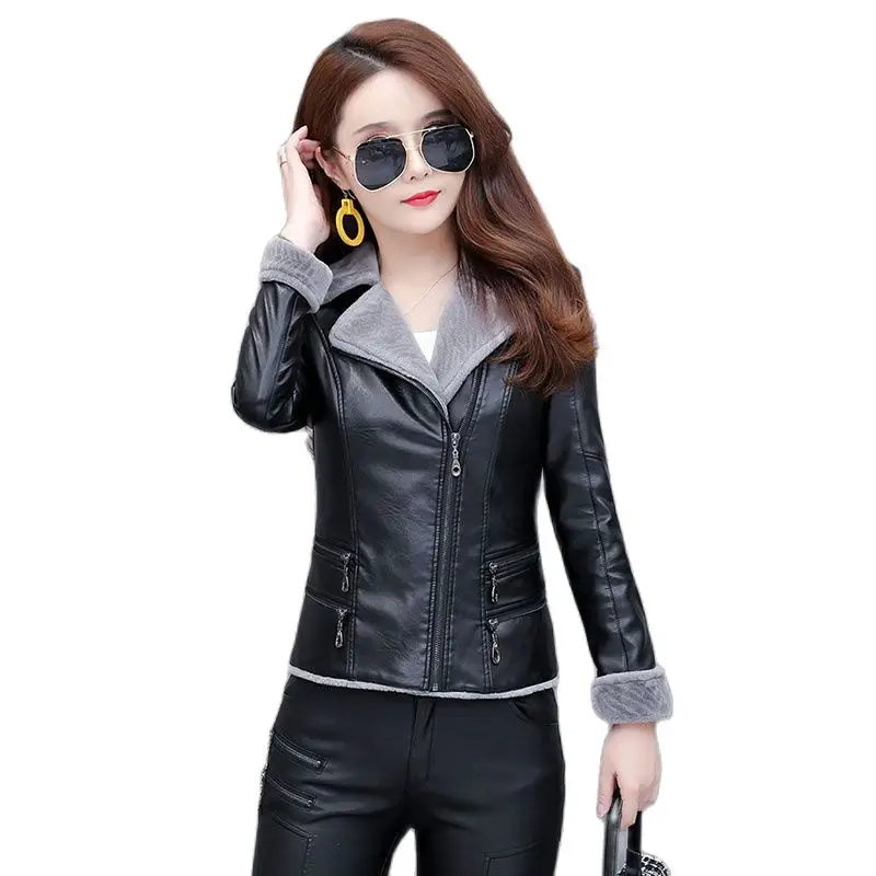 FashionLoose Haining Leather Leather  Women's Short  New Winter Fleece Thick Sheepskin  Fur Integrated Warm Coat Tid