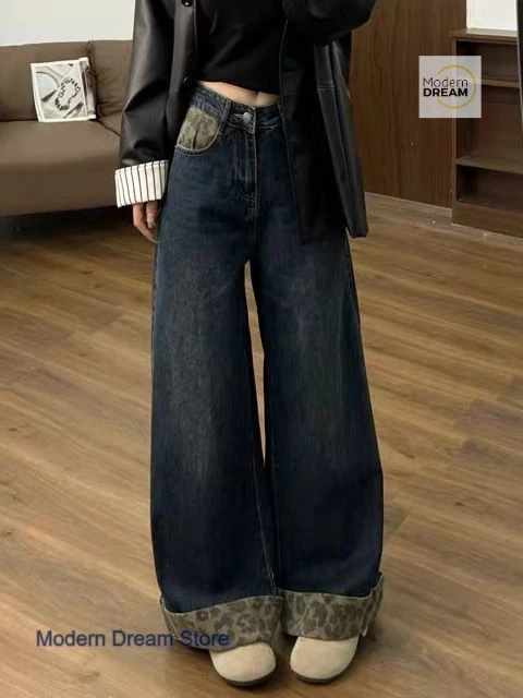 

American retro black beaded leopard print design high waist jeans women's spring and autumn new loose wide-leg trousers.