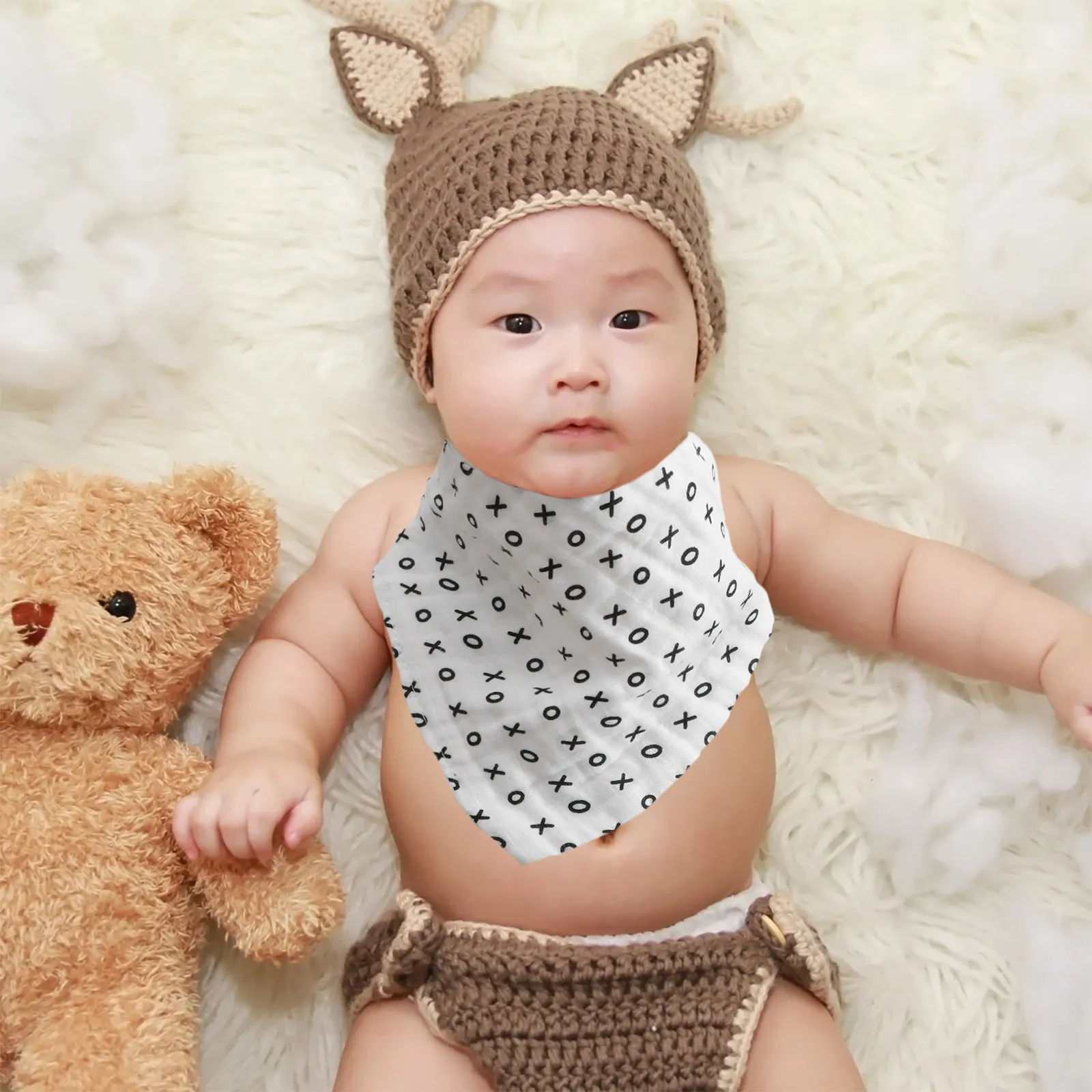 

2Pcs Baby Bibs Premium Cotton Infant Drool Towels Soft Durable Water-Absorbent Exquisite Design All Seasons Use