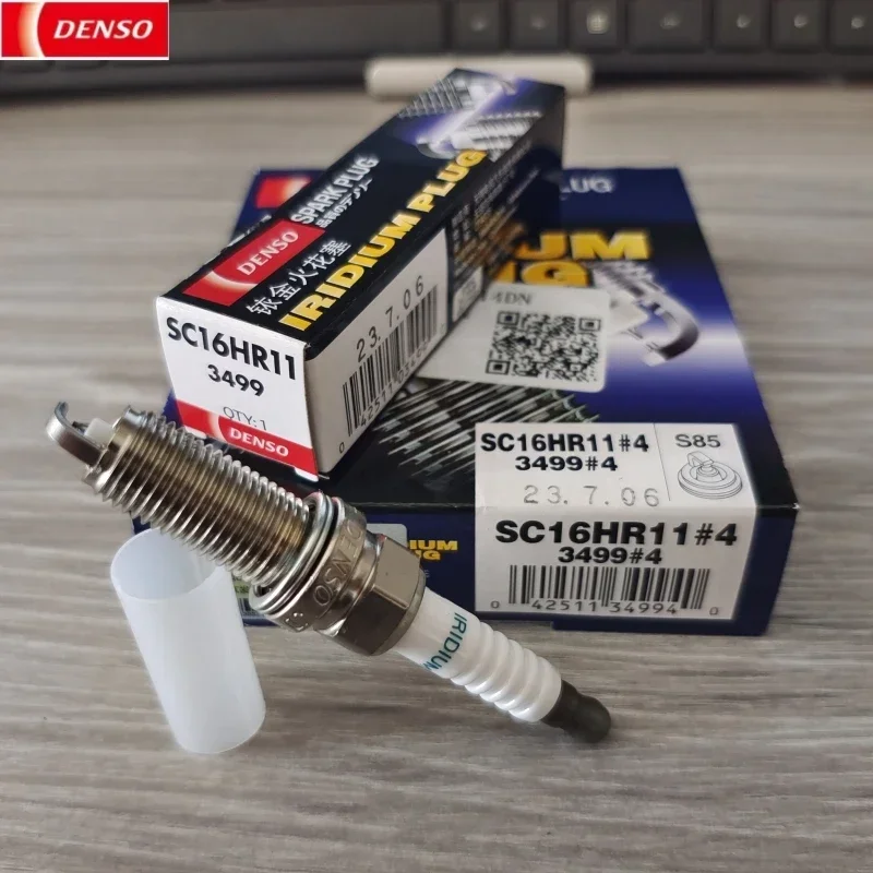 Oe:90919-t1014dn Original Denso Sc16hr11 3499 Spark Plug for Toyota RAV4