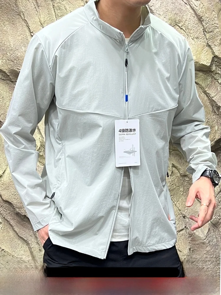 

Outdoor Lightweight Breathable Men's Jaet UPF50 Waterproof Moisture Absorbent Stand Collar Zipper Closure Long Sve Coat