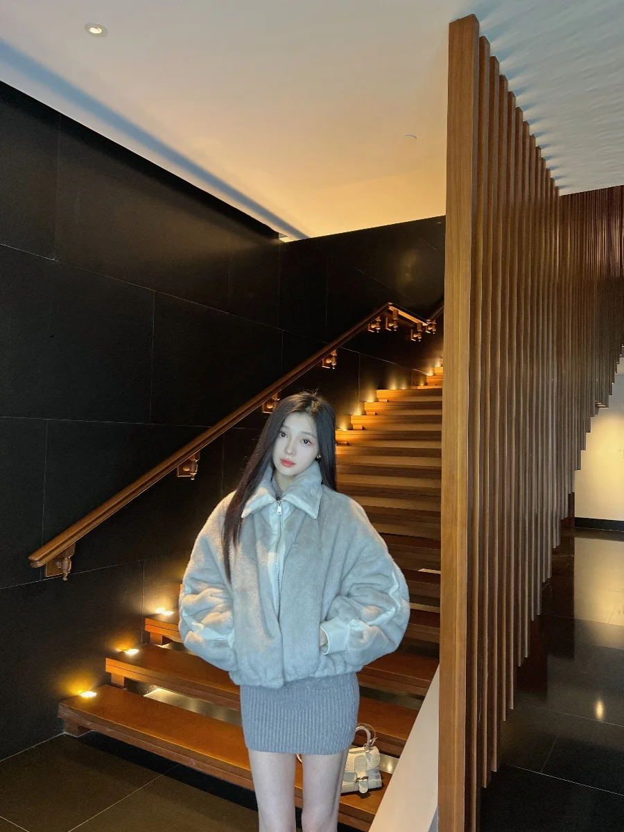 

Eco-Friendly Fur Collar ort Jaet Winter Faion Women's Premium Quali Asymmetric Splicing Leather Coat Long Sve Zipper