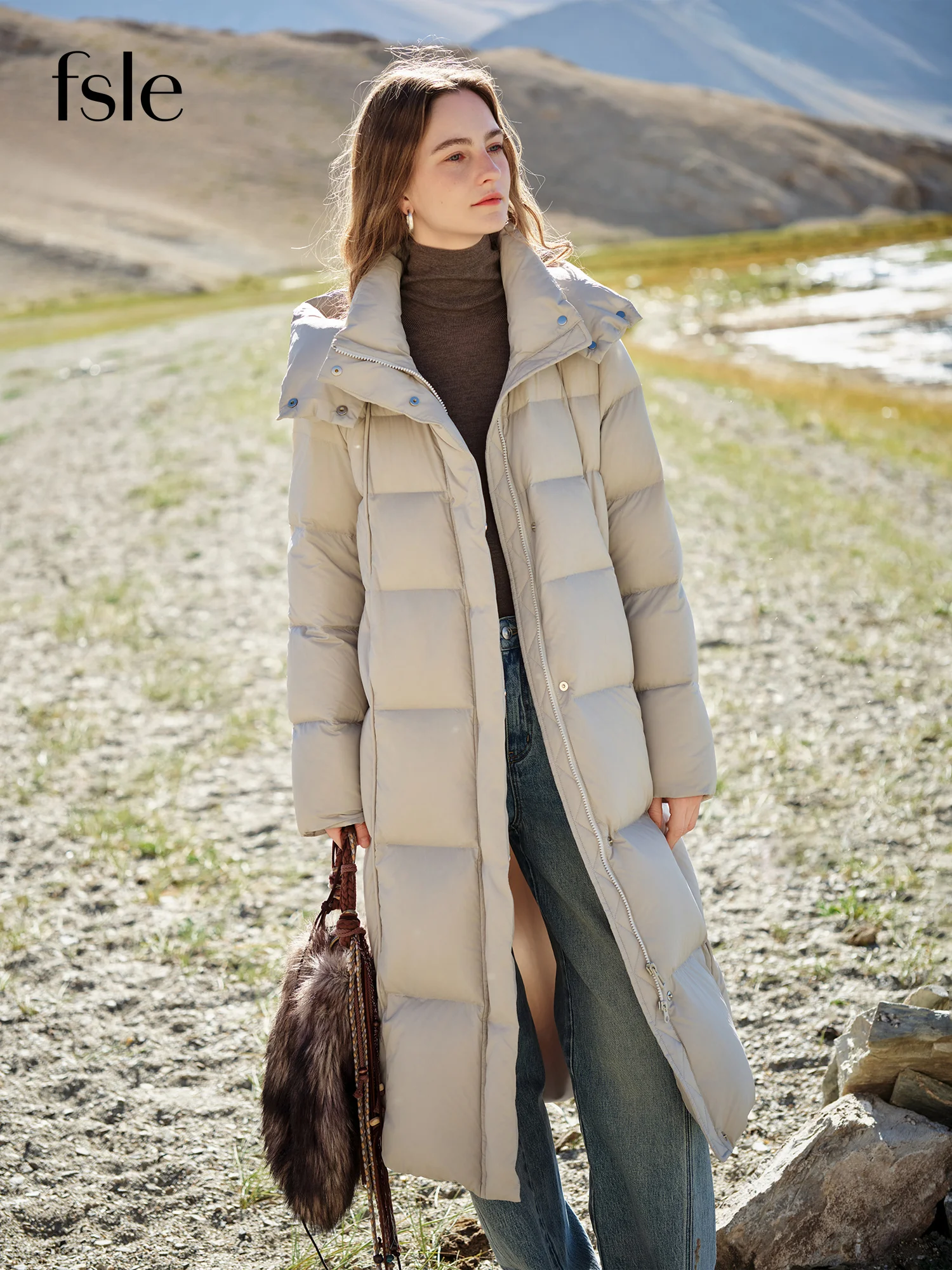 FSLE パフフード付きカラーマッチング膝丈ダウンジャケット女性の冬 2025 新しい防寒暖かいコートシンプルなレジャー