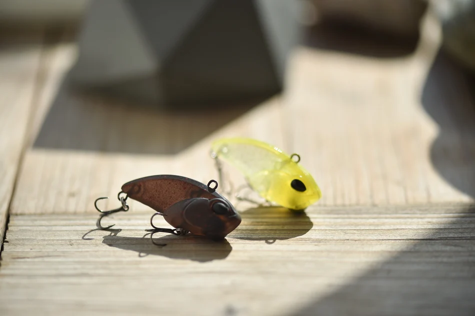 Kunststoff Künstliche Volle Schwimmen Schicht VIB Angeln Locken 40mm 4g Neue Qualität Mini Vibration Harten Köder Für salzwasser Karpfen Angeln – Detail 24