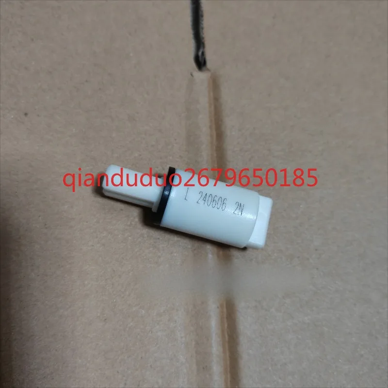 

Подходит для XQB90-U9K2D U9035 U9A3H буфера верхней крышки, демпфера, полки, оригинального кронштейна