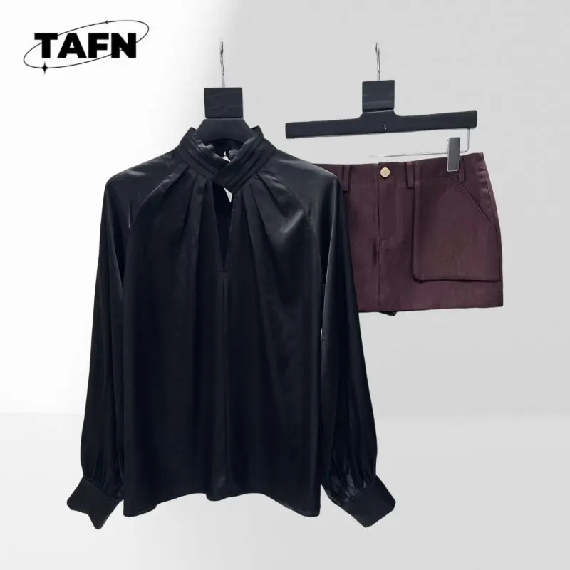 

Effortless Women's Skirt Set, Perfect for Warm Weather and Stylish Outfits Perfect for Daytime Outfits or Evenings Out AK0809
