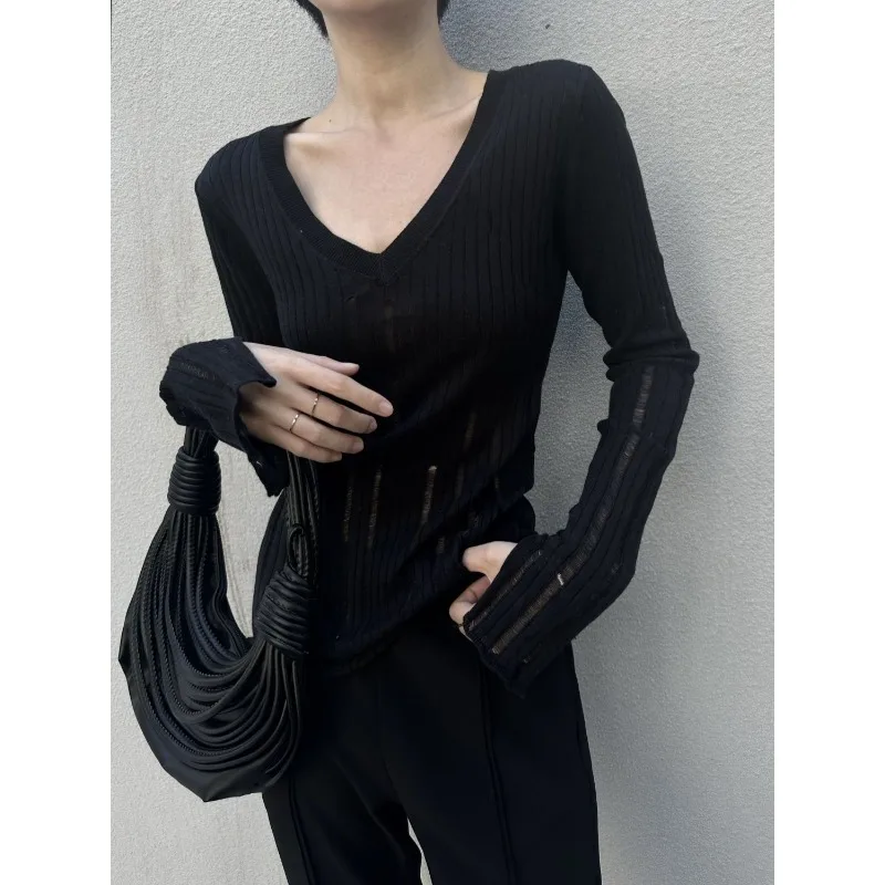 

Spring and Autumn Knitwear Women's Ripped Hollow Top V-Neck Long Sleeve Top