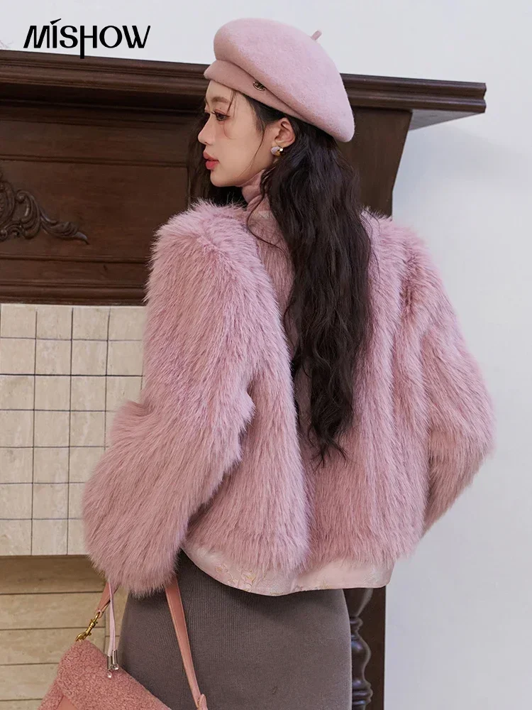 MISHOW Winter Faux Fur Crop Coat Women 2023 Chinese Style Splice Fur Integrated Short Jackets Imitation Raccoon Fur MXC52W0229