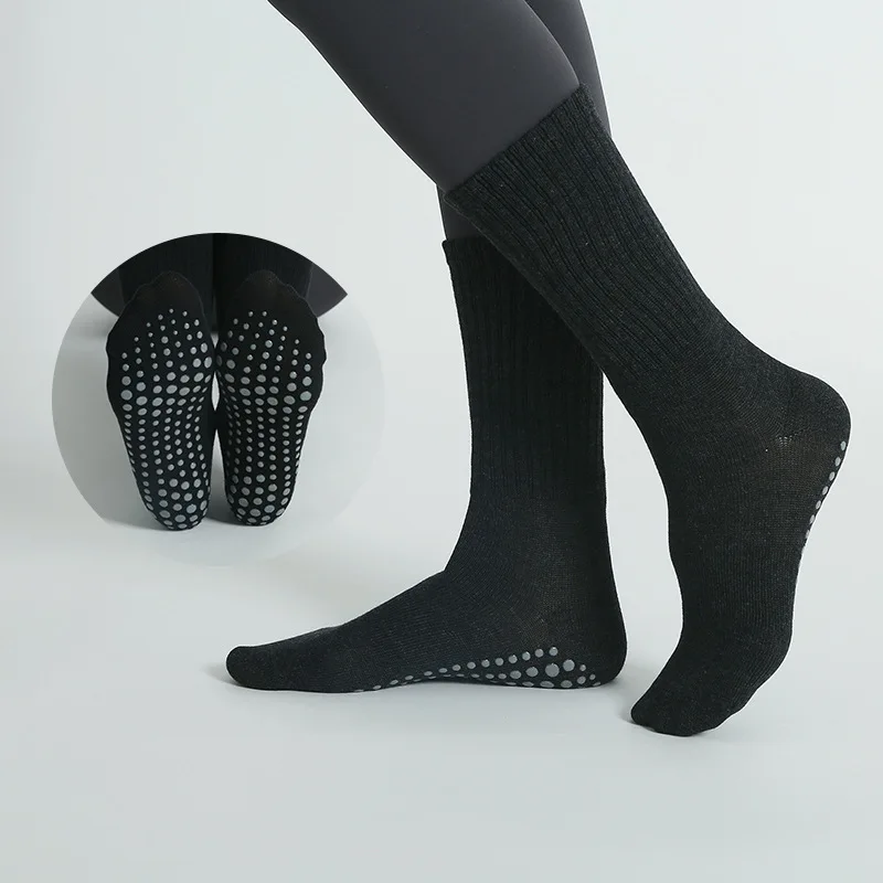 

Women Yoga Socks Mid-tube Cotton Professional Non-slip Silicone Indoor Fitness Socks Floor Socks Dance Pilates Sports Socks