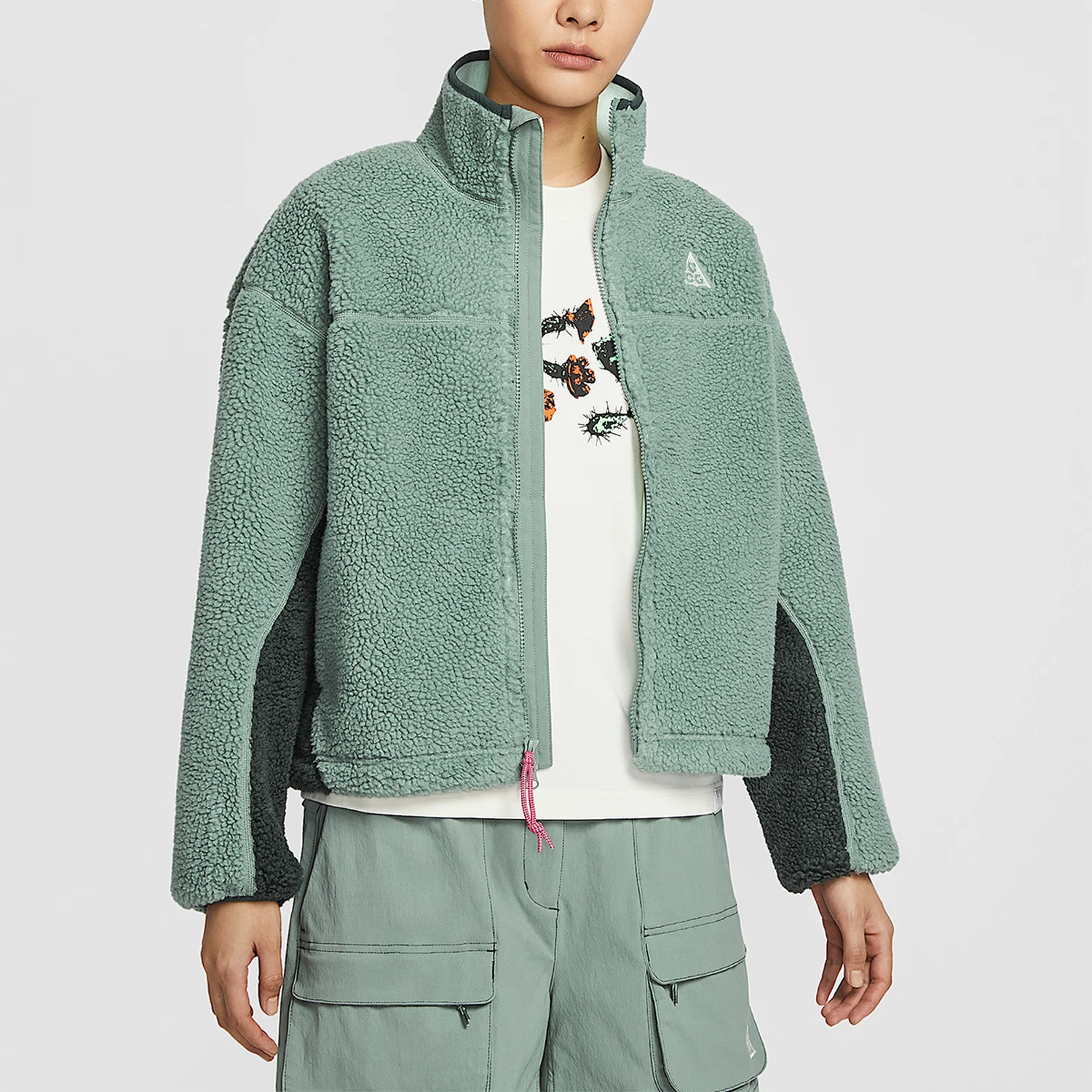 

Оригинальная осенняя женская теплая куртка Nike, толстая и удобная, модель HV4706-364.