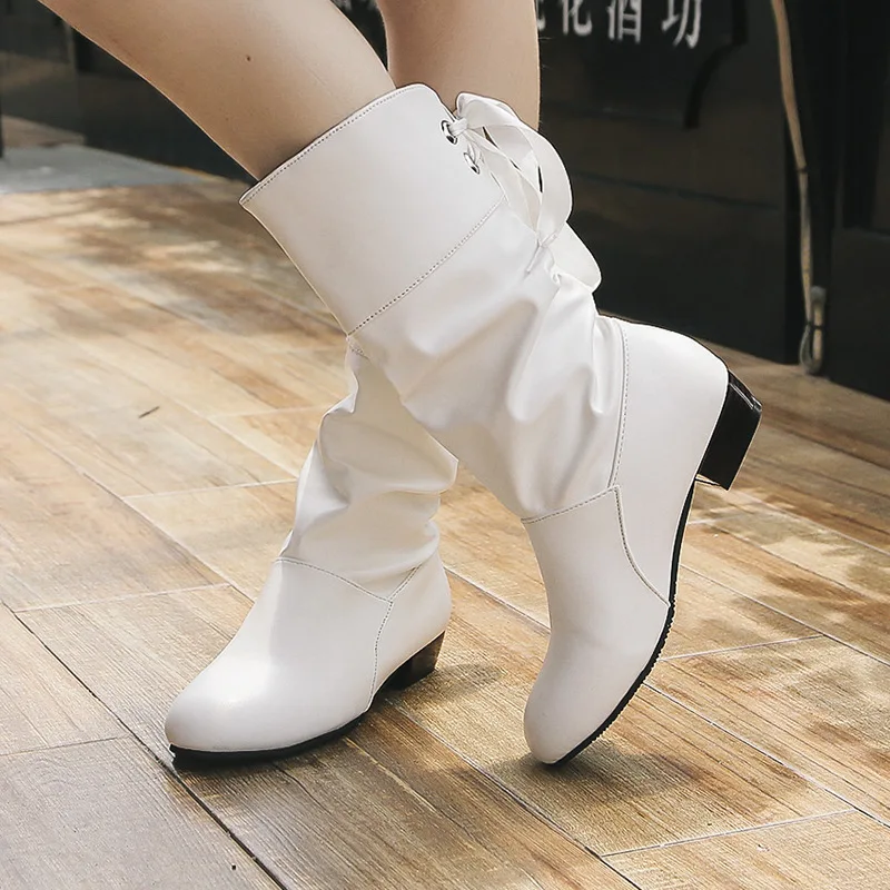

For The Autumn and Winter of2026,Large-sized Student Knight Boots,Low-heeled Round-toed Back-laced Warm Mid-calf Boots for Women