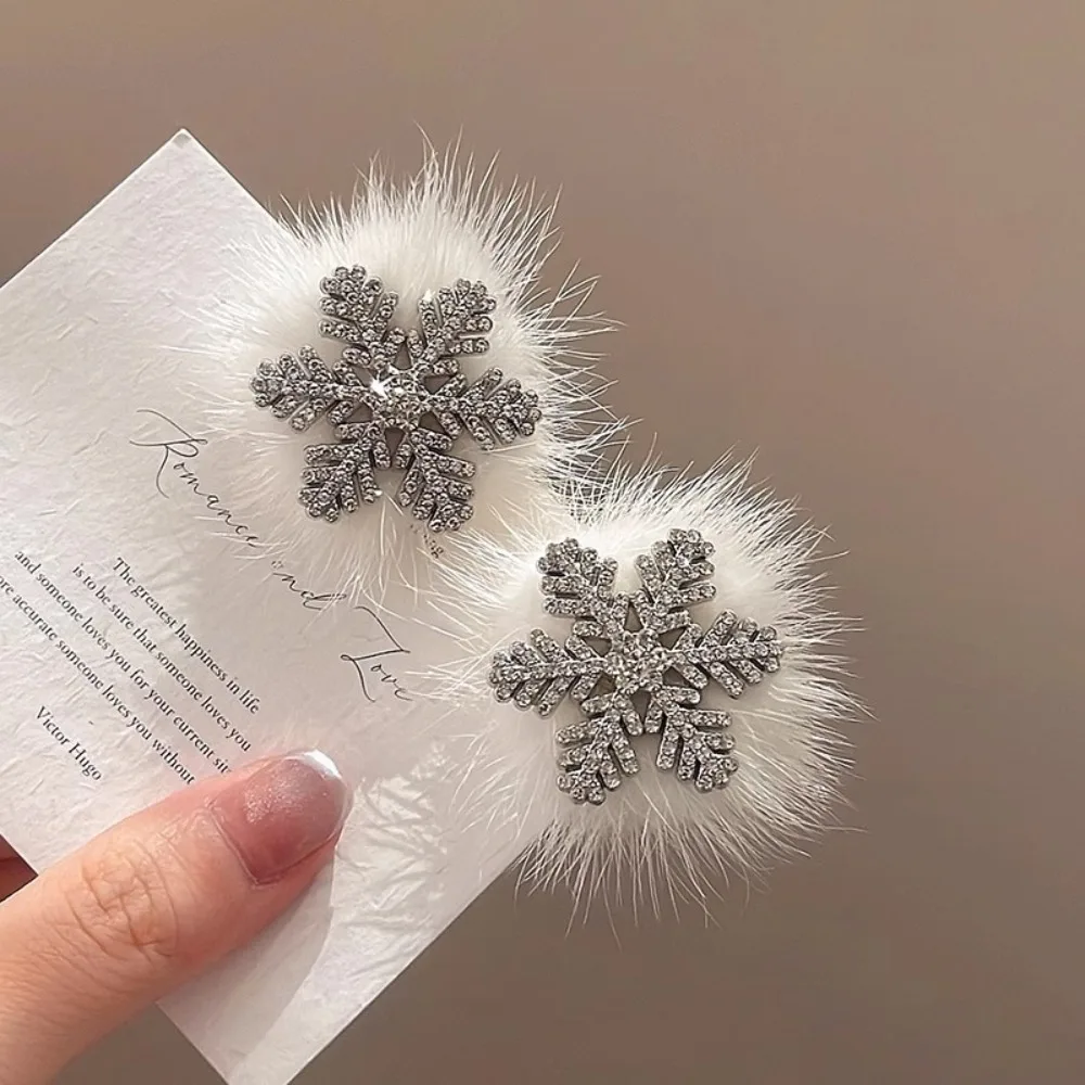 2PCS Exquisite Rhinestone Snowflake Hair Clips Silver Pearl Christmas Snowflakes Hairpins Sweet Hair Barrettes