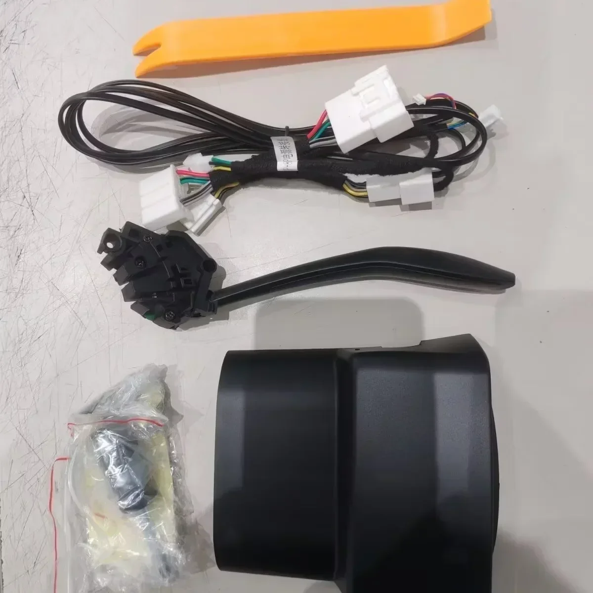 

Shift Lever with Paddle Shifters Column Shifter for Tesla Model Y Juniper 2026 EV Components Adapted