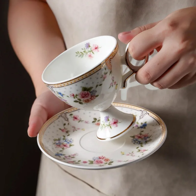Creative Art European Style Palace Style Character Coffee Cups and Dish Ceramic Office Home Exquisite Coffee Mugs Gift Tableware
