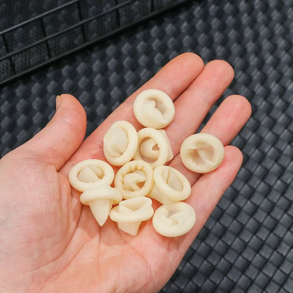 100PCS Reusable Finger Cover Natural Rubber Gloves Non-slip Latex Finger Cots Fingertips Protector Gloves Nail Art Tool