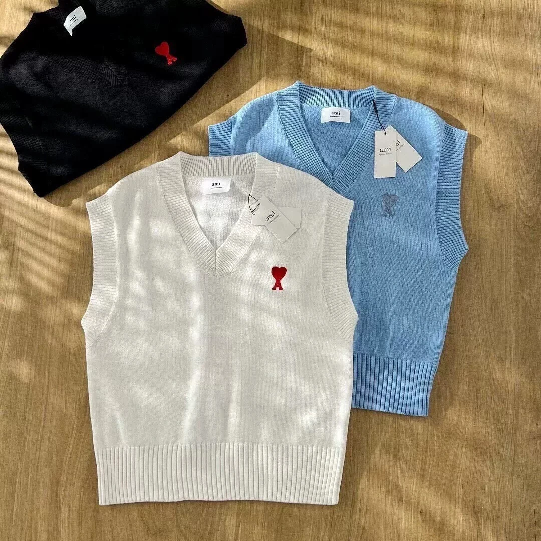 AP Red Heart A Embroidered Sweater Vest Women Men V-Neck Sleeveless Knitwear Oversized Preppy Knitted Pullover Autumn Waistcoat