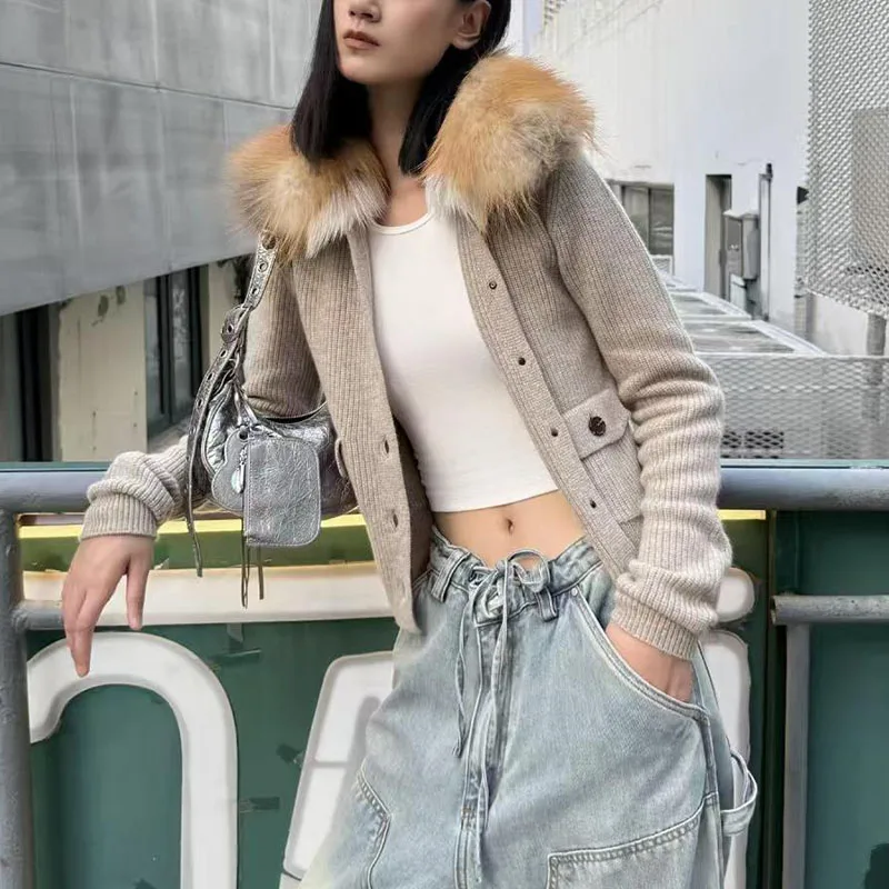 

New Autumn/Winter 2025 style large fur collar warm knitted cardigan women's single-breasted pocket loose sweater coat