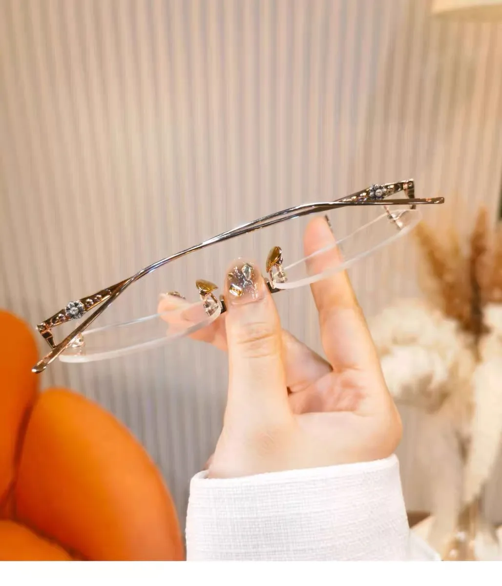 0~ +4,0 Rahmenlose Anti-Blaulicht-Lesebrille Neutrale ultraleichte Presbyopie Großer Rahmen zeigt Jugendliche Metallrahmen – Detail 2
