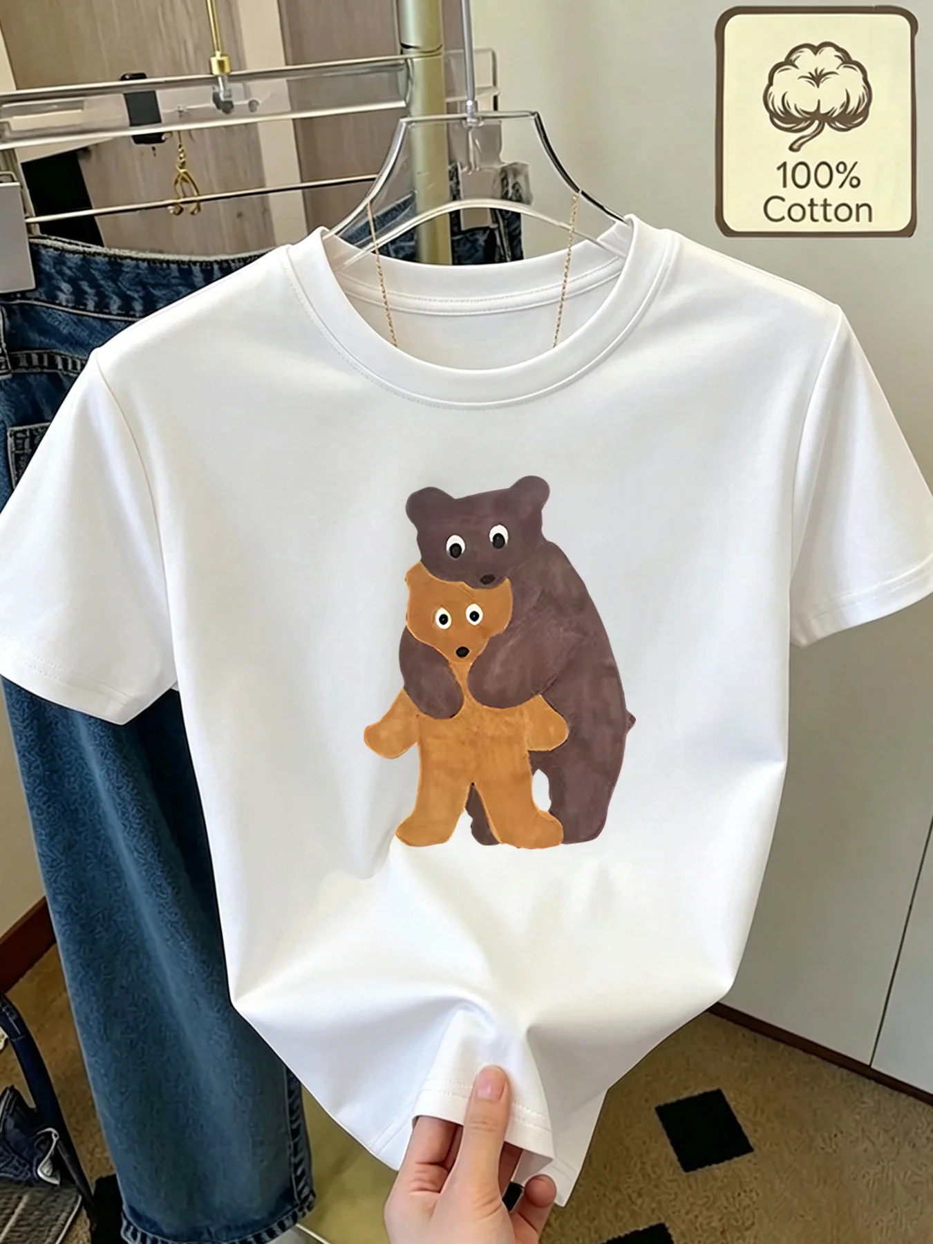 Two Cartoon Bears Embracing Each Other, Big Bear Hugging Little Bear Expression Printed Round Neck Short Sleeved Women's Top