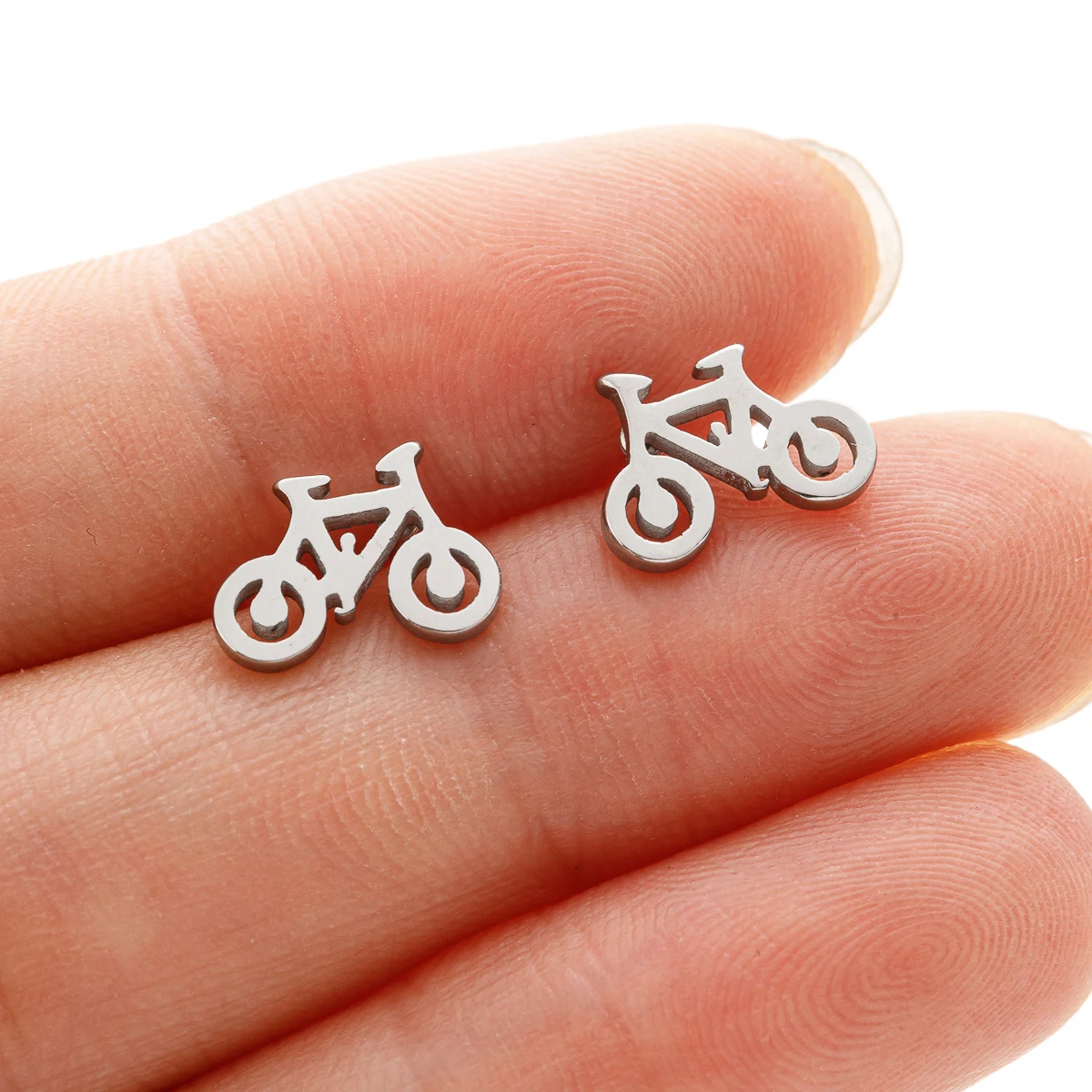 1 Paar winzige Fahrrad ohrringe für Frauen Edelstahl Fahrrads chmuck Ohrringe Mode Fitness Sport Ohrringe Geschenke