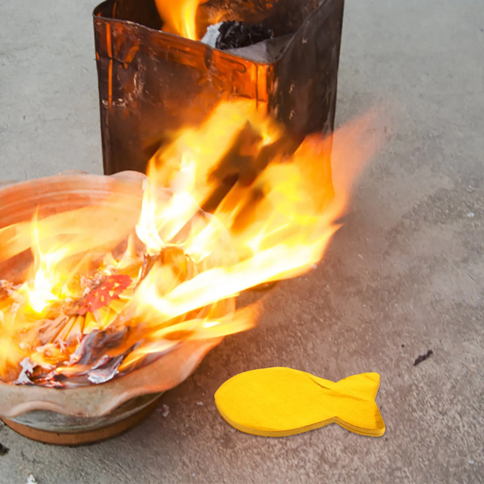 Yellow Fish Shaped Spirit Offering Paper Pet Memorial Tribute Traditional Sacrificial Supplies for Farewell Ceremony