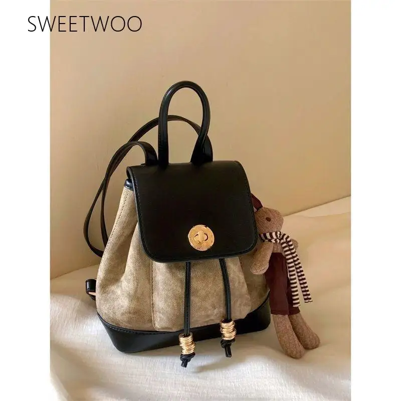 

Millard-Style Bucket-Shaped Urban-Ready Cute Doll-Charm Shoulder Purse