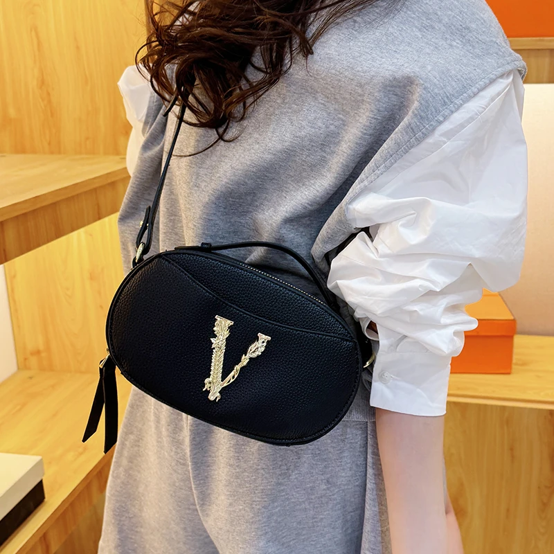 

Premium Women's Messenger Bag Renowned Design Leather Handbag Elegant Zipper Shoulder Bag For Ladies Daily Essentials