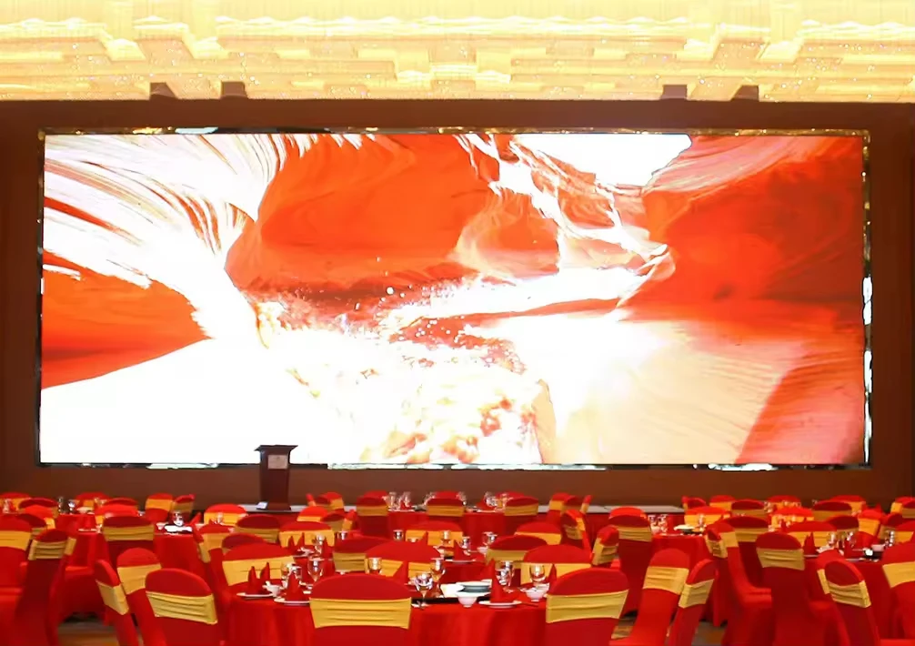 Seamless Splicing Indoor Fixed LED Display P1.5 P1.8 P2 HD LED Screen for Monitoring Room